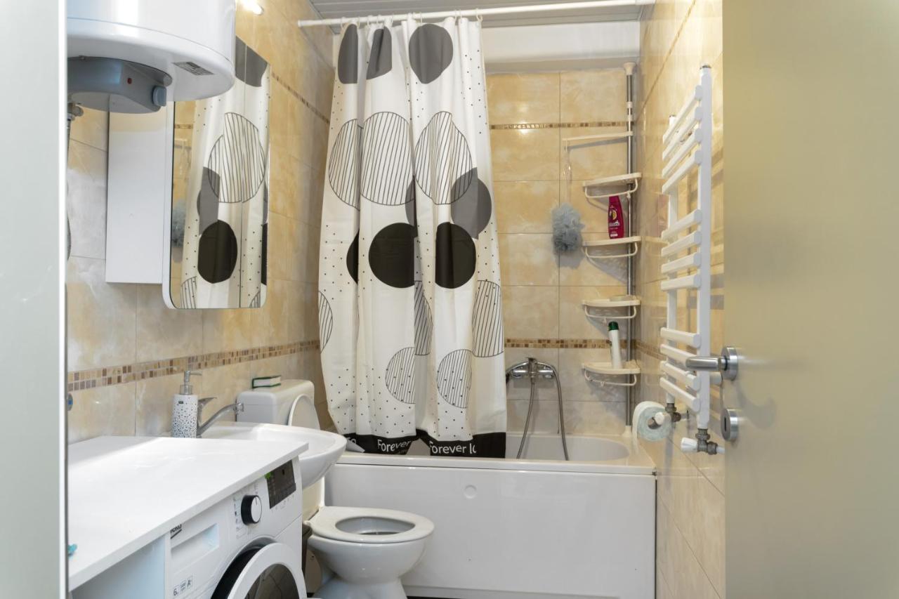 One Bedroom Apartment With Private Parking Skopje Exteriér fotografie